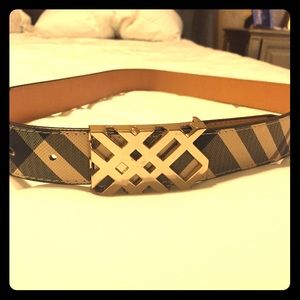 Burberry belt